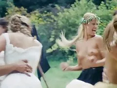 Pöttyös negligee