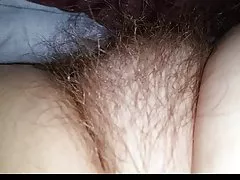 Szőrös gödör, nagy cici, mell, puha szőrös punci.