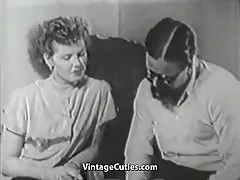 Szőrös fiú átható új barátja (1950-es évjárat)