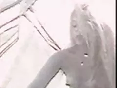 Igazi voyeur - öltöző - szép szőke próbál bikini