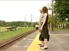 Japán szeretni a pályaudvartól... f70