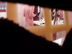 Rejtett kamera - érett 55 yo fogott fürdőszoba